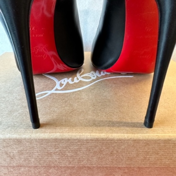 Christian Louboutin Kate Pumps - Picture 5 of 7
